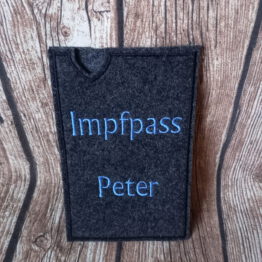 Impfpasshülle blanko, Individuell bestickte Impfpasshülle, Filzhülle für den Impfpass, Geschenkidee, Motivauswahl und verschiedene Größen für den Impfpass