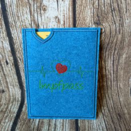 Impfpasshülle EKG, Individuell bestickte Impfpasshülle, Filzhülle für den Impfpass, Geschenkidee, Motivauswahl und verschiedene Größen für den Impfpass